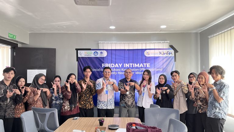 FRIDAY INTIMATE: Sosialisasi Edukasi Kesehatan bagi Perempuan di PT Sumber Kalimantan Abadi